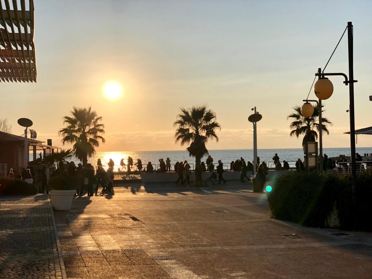 Appartamento A 30 Mt Dal Mare Cecina  Dış mekan fotoğraf